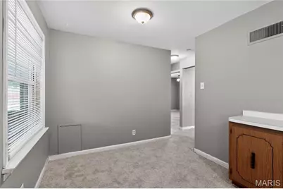 14 Forest Home Court, Saint Louis, MO 63137 - Photo 12