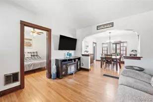 5454 Gresham Ave, Saint Louis, MO 63109 - Photo 8