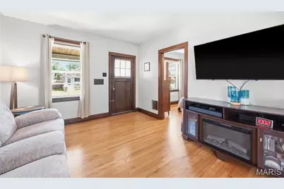 5454 Gresham Avenue, Saint Louis, MO 63109 - Photo 6