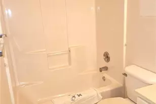 1968 Timberwood Crossing Dr, Florissant, MO 63031 - Photo 12