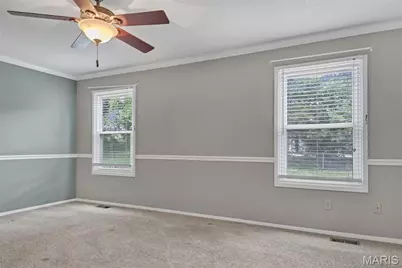 11775 Clarksdale Drive, Maryland Heights, MO 63043 - Photo 18