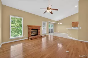 2917 Mac Arthur Dr, Saint Charles, MO 63301 - Photo 2