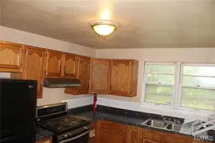 8859 Granada Pl, Saint Louis, MO 63136 - Photo 6