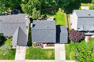 523 Rosewell Ct, Ballwin, MO 63021 - Photo 46