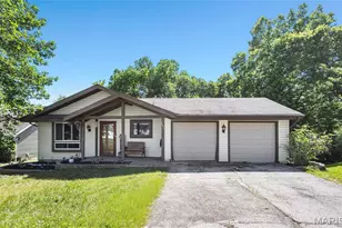 151 Shaw Dr, Eureka, MO 63025 - Photo 2