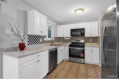 1357 Glenstone Drive, Maryland Heights, MO 63043 - Photo 10