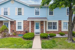 1324 Summergate Pkwy, Saint Charles, MO 63303 - Photo 28
