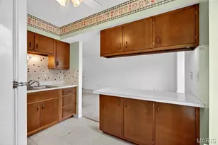 808 Dumont Pl, Saint Louis, MO 63125 - Photo 4