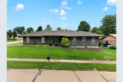 2549 Schnell Drive, Saint Louis, MO 63129 - Photo 1