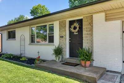 307 Pentonville Drive, Saint Louis, MO 63125 - Photo 2