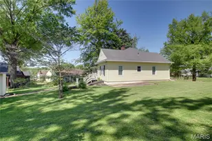 3115 Pleasant St, Hannibal, MO 63401 - Photo 18