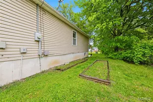 1904 N 5th St, Saint Charles, MO 63301 - Photo 38