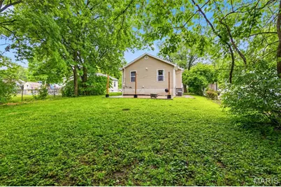 1904 N 5th Street, Saint Charles, MO 63301 - Photo 36