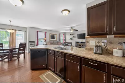 2101 Maple Glen Court, Saint Peters, MO 63376 - Photo 4