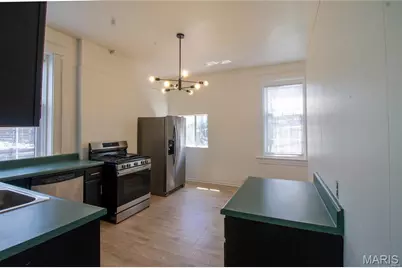 2214 Cherokee Street #2nd Fl, Saint Louis, MO 63118 - Photo 2