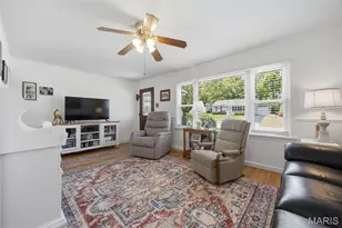 3218 St Joachim Ln, Saint Ann, MO 63074 - Photo 10