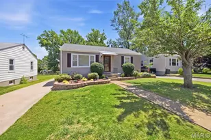 3218 St Joachim Ln, Saint Ann, MO 63074 - Photo 2