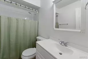 1129 Rue La Ville, Creve Coeur, MO 63141 - Photo 22