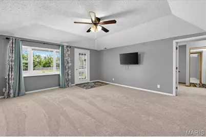 16 Midland Avenue, Maryland Heights, MO 63043 - Photo 12