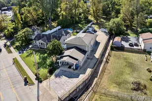 16 Midland Ave, Maryland Heights, MO 63043 - Photo 1