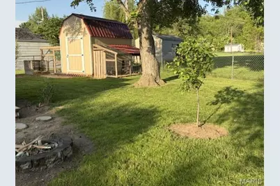1495 Veterans Drive, De Soto, MO 63020 - Photo 10