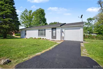 8301 Elmore Avenue, University City, MO 63132 - Photo 2