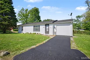 8301 Elmore Ave, University City, MO 63132 - Photo 2