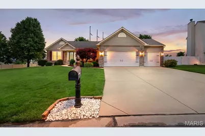 8110 Glen Arbor Drive, Lake Saint Louis, MO 63367 - Photo 2