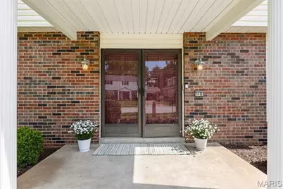 15486 Hitchcock Road, Chesterfield, MO 63017 - Photo 2