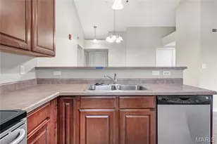 4302 Spring Creek Ln, O'Fallon, MO 63368 - Photo 12