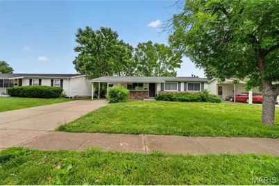 1055 Jackson Lane, Saint Louis, MO 63031 - Photo 1