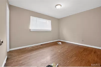 1055 Jackson Lane, Saint Louis, MO 63031 - Photo 14