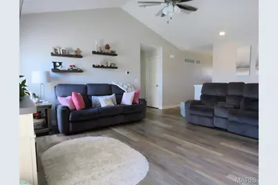 1716 Meade Court, Pacific, MO 63069 - Photo 8