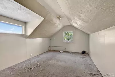 5811 Helen Avenue, Jennings, MO 63136 - Photo 18