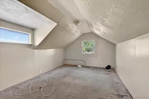 5811 Helen Ave, Jennings, MO 63136 - Photo 18