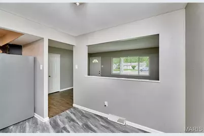 10132 Cavalier Court, Saint Louis, MO 63136 - Photo 12