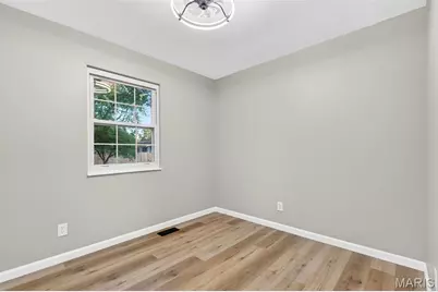 925 Dewayne Drive, Florissant, MO 63031 - Photo 16