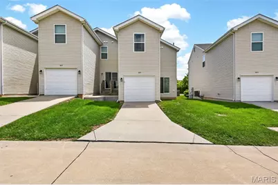 1819 Basston Drive, Maryland Heights, MO 63146 - Photo 14