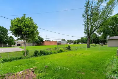 1245 Verlene Drive, Florissant, MO 63031 - Photo 2