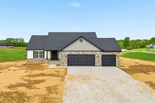 11 Andrew Ct, Silex, MO 63377 - Photo 1