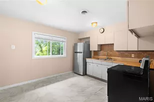9524 Guthrie Ave, Saint Louis, MO 63134 - Photo 8