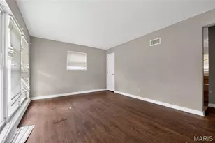 11617 Larimore Rd, Saint Louis, MO 63138 - Photo 16