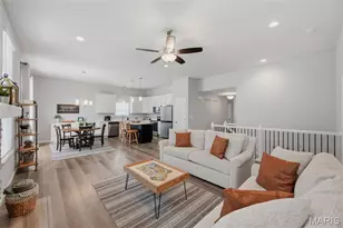 411 Knothole Ln, Wentzville, MO 63385 - Photo 6