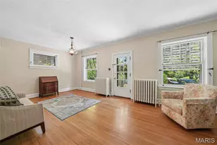 7051 Waterman Ave, University City, MO 63130 - Photo 2