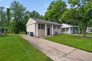 1420 Columbus Dr, Saint Louis, MO 63138 - Photo 6