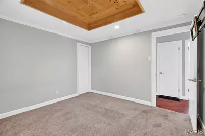 112 Robin Hill Lane, Ballwin, MO 63021 - Photo 6