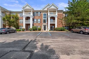 13101 Mill Crossing Ct, Creve Coeur, MO 63141 - Photo 1