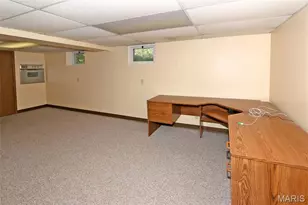 10501 St Michael Ln, Saint Ann, MO 63074 - Photo 18