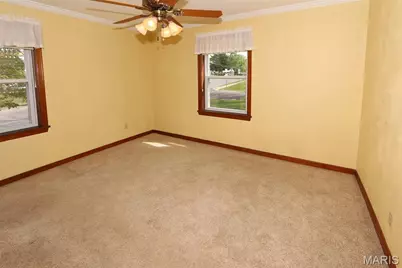 10501 Saint Michael Lane, Saint Ann, MO 63074 - Photo 12