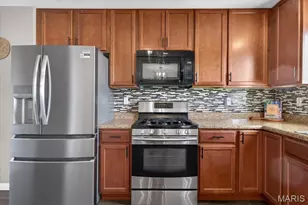 506 Rifle Ridge Dr, Wentzville, MO 63385 - Photo 8